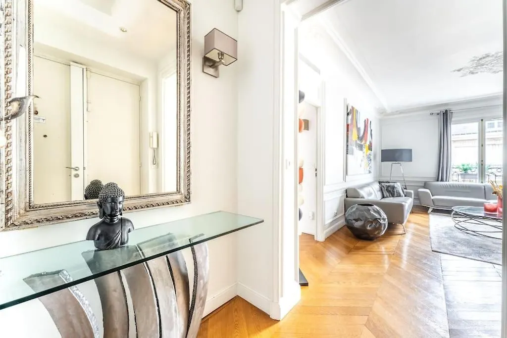 Luxueux Appartment Georges V Párizs Franciaország