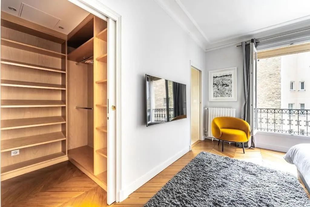 Luxueux Appartment Georges V Párizs